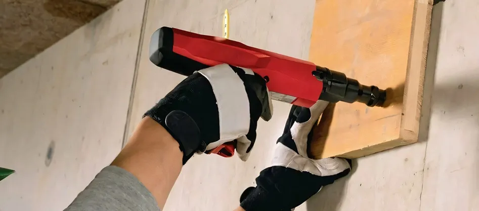 Efficient & Labor-Saving! Multifunctional Pneumatic Nail Gun Boosts Quality & Productivity